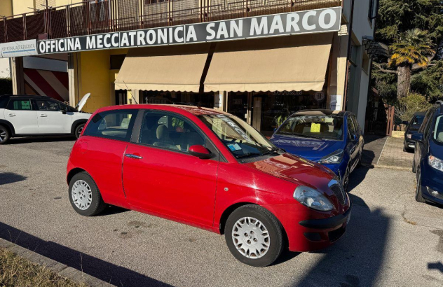 LANCIA Ypsilon Argento Benzina 2004