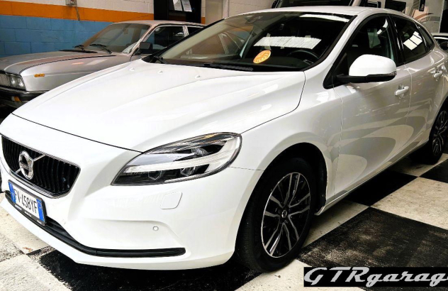 VOLVO V40 D2 Plus Diesel 2019