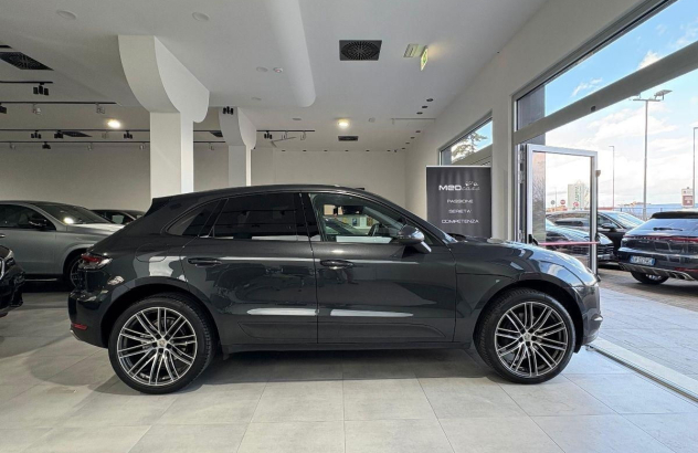 PORSCHE Macan 2.0 Benzina 2020