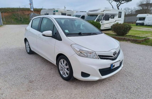 TOYOTA Yaris  Diesel 2012