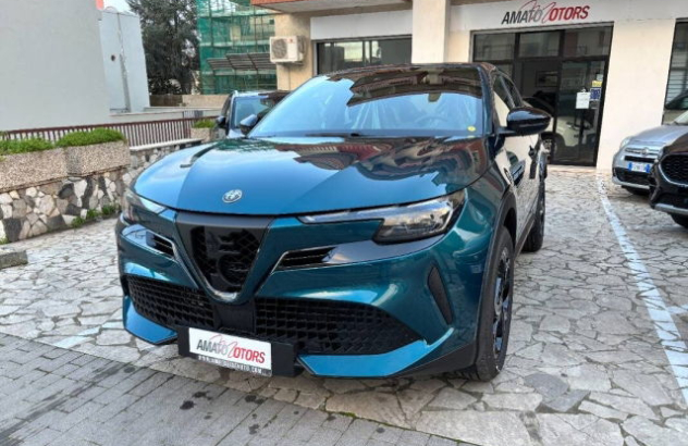 ALFA ROMEO Junior  Elettrica-Benzina 2024