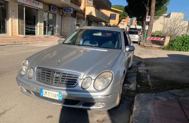 MERCEDES Classe E 220 CDI Elegance Diesel 2004