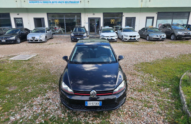 VOLKSWAGEN Golf Business 1.6 TDI DSG 5p. Highline BlueMotion Technology Diesel 2014