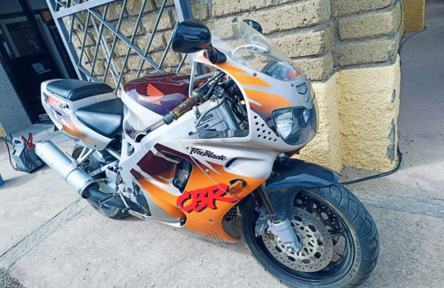 Honda CBR 900 RR  Benzina 1994