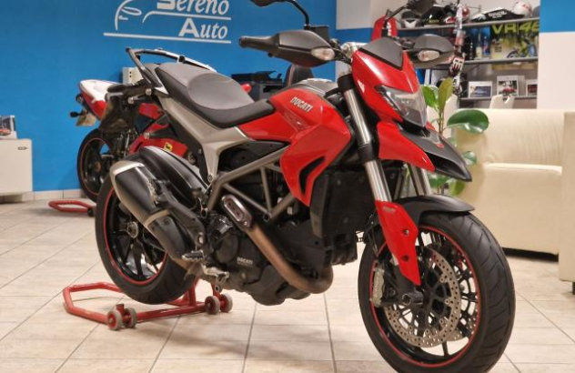 Ducati Hyperstrada 821   2013